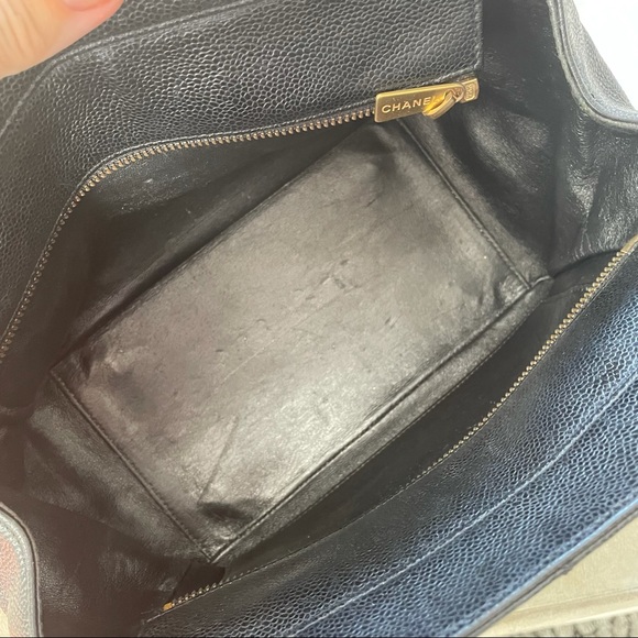 ❤️SOLD❤️ CHANEL Logo Quilted Timeless Caviar Petite Tote Bag - Picture 9 of 14